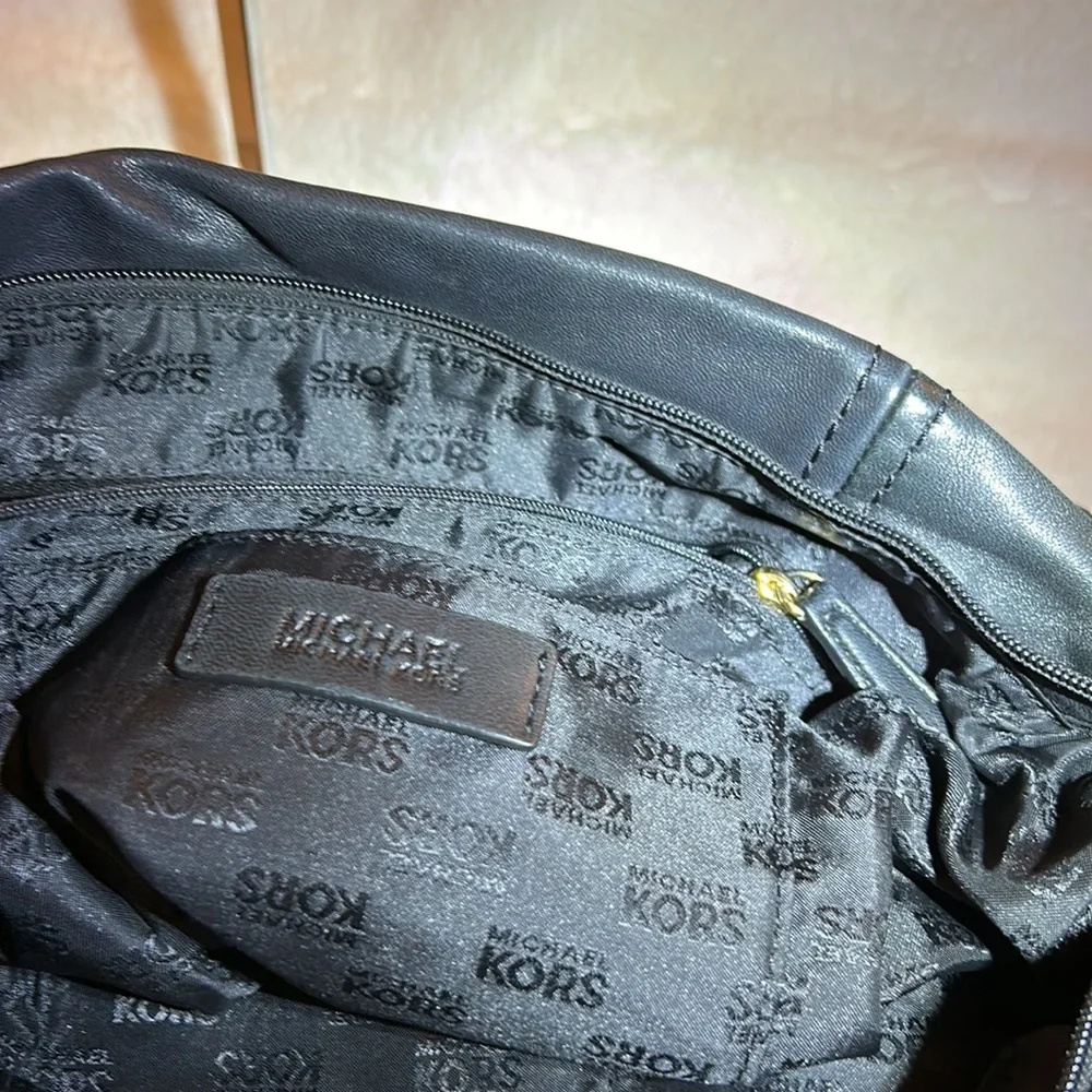 Michael Kors purse - Picture 5 of 6